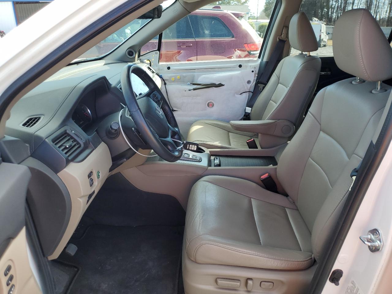 2022 Honda Pilot VIN 5FNYF5H59NB016074 Copart auction photo, front end / minor dent/scratches damage thumbnail 7
