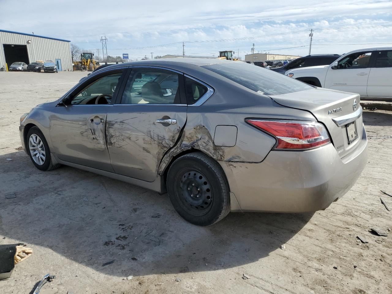 2015 Nissan Altima VIN 1N4AL3AP1FC175492 Copart auction photo, side / minor dent/scratches damage thumbnail 2