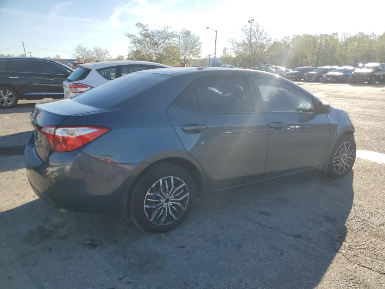 2014 Toyota Corolla VIN 2T1BURHEXEC218946 Copart auction photo, front end / minor dent/scratches damage thumbnail 3