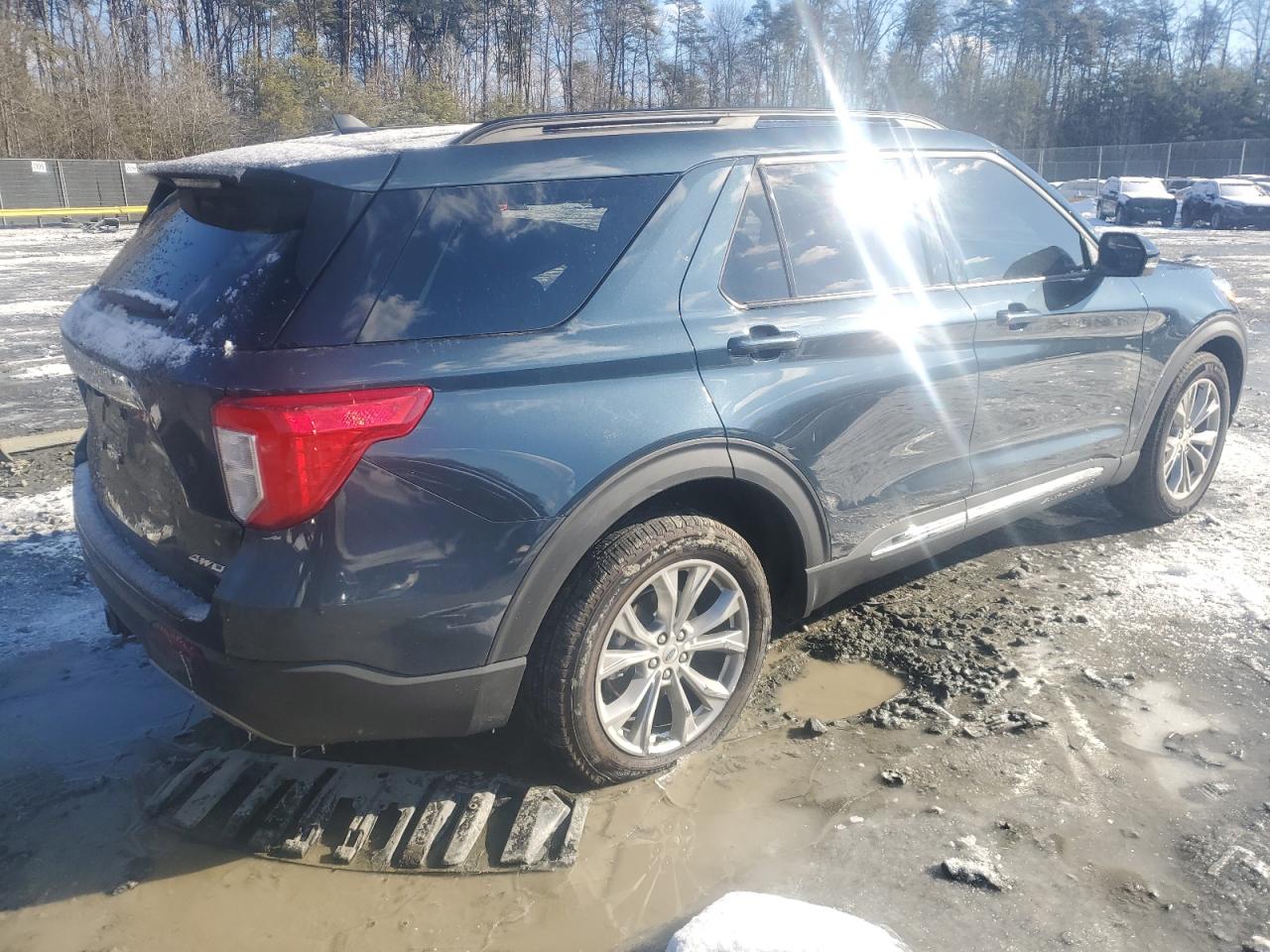 2023 Ford Explorer VIN 1FMSK8DH6PGC43150 Copart auction photo, side / front end damage thumbnail 3