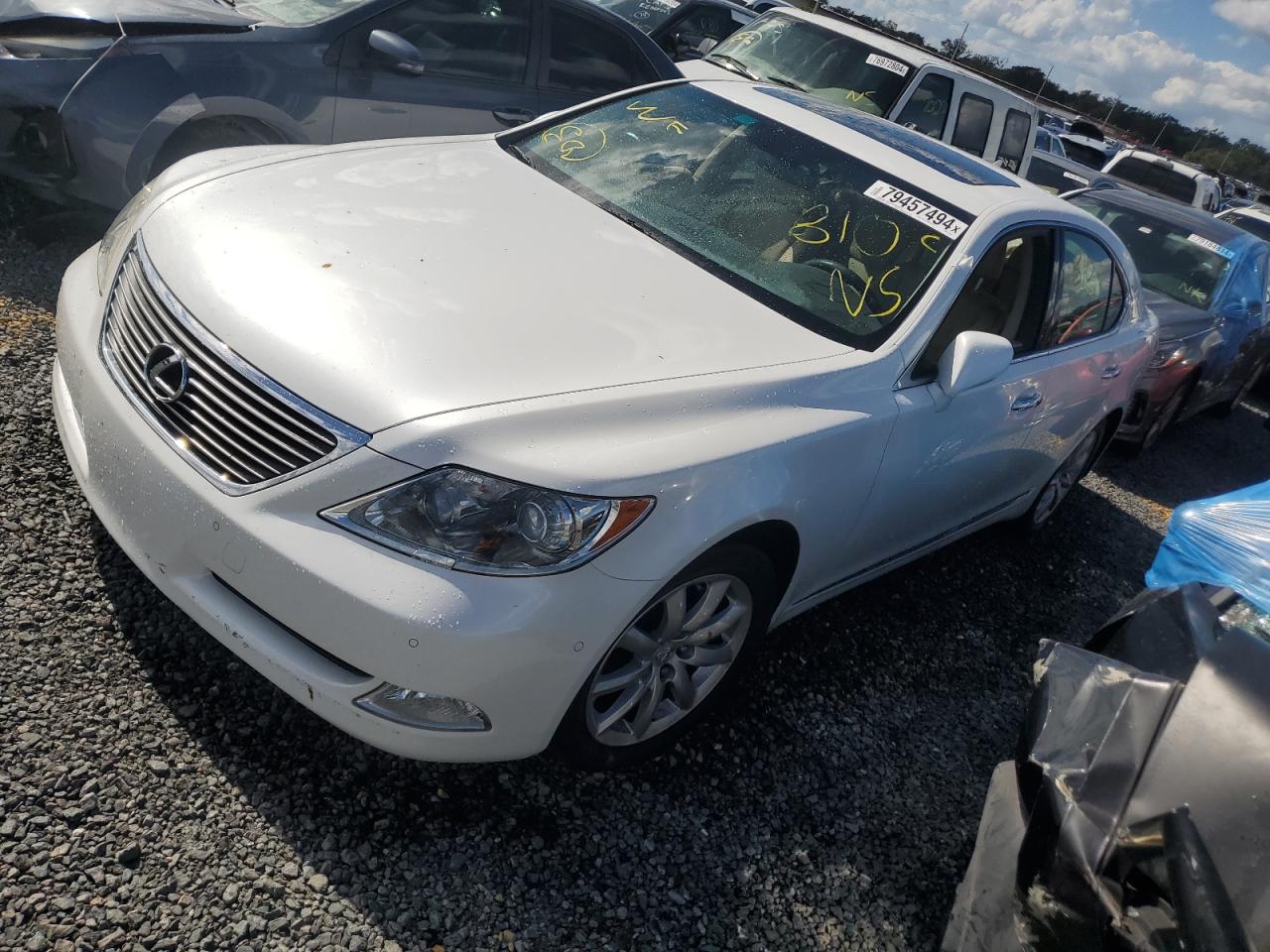 2009 Lexus LS VIN JTHBL46FX95088332