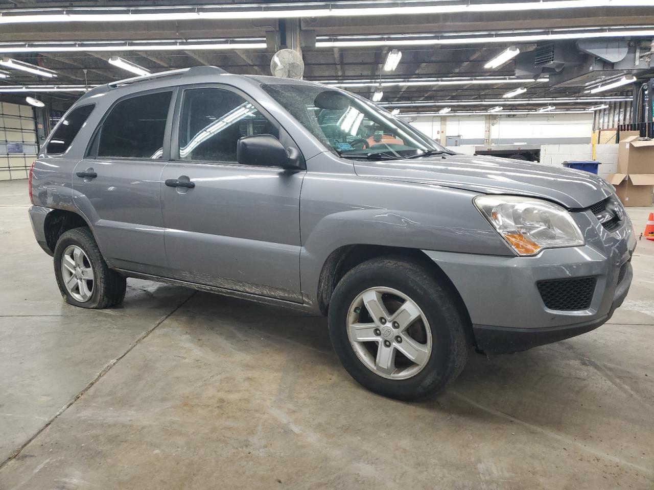2009 KIA Sportage VIN KNDJE723X97562319 Copart auction photo, normal wear / minor dent/scratches damage thumbnail 4