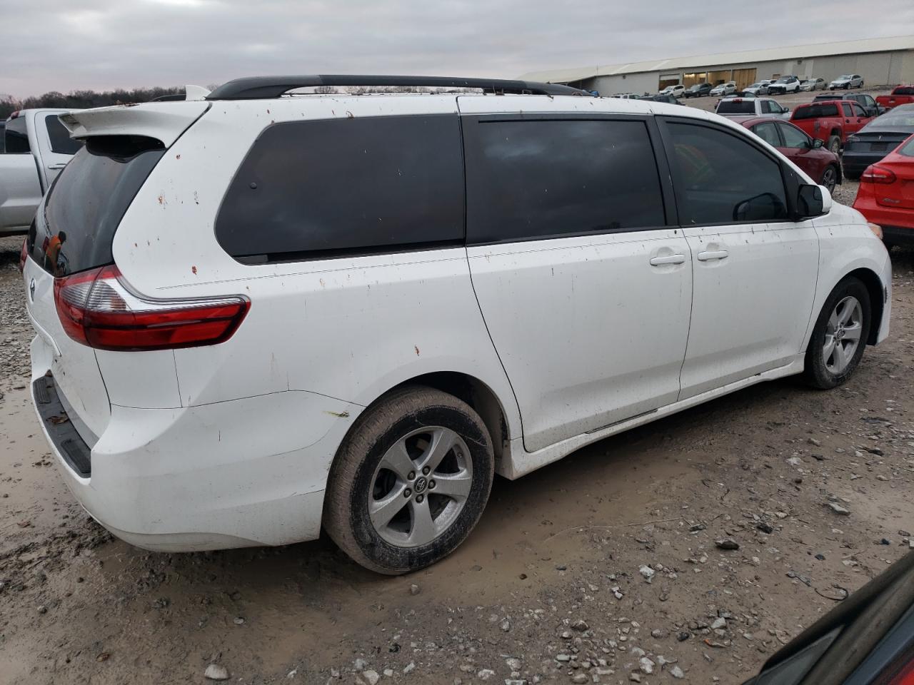 2020 Toyota Sienna VIN 5TDKZ3DC8LS054930 Copart auction photo, front end / side damage thumbnail 3