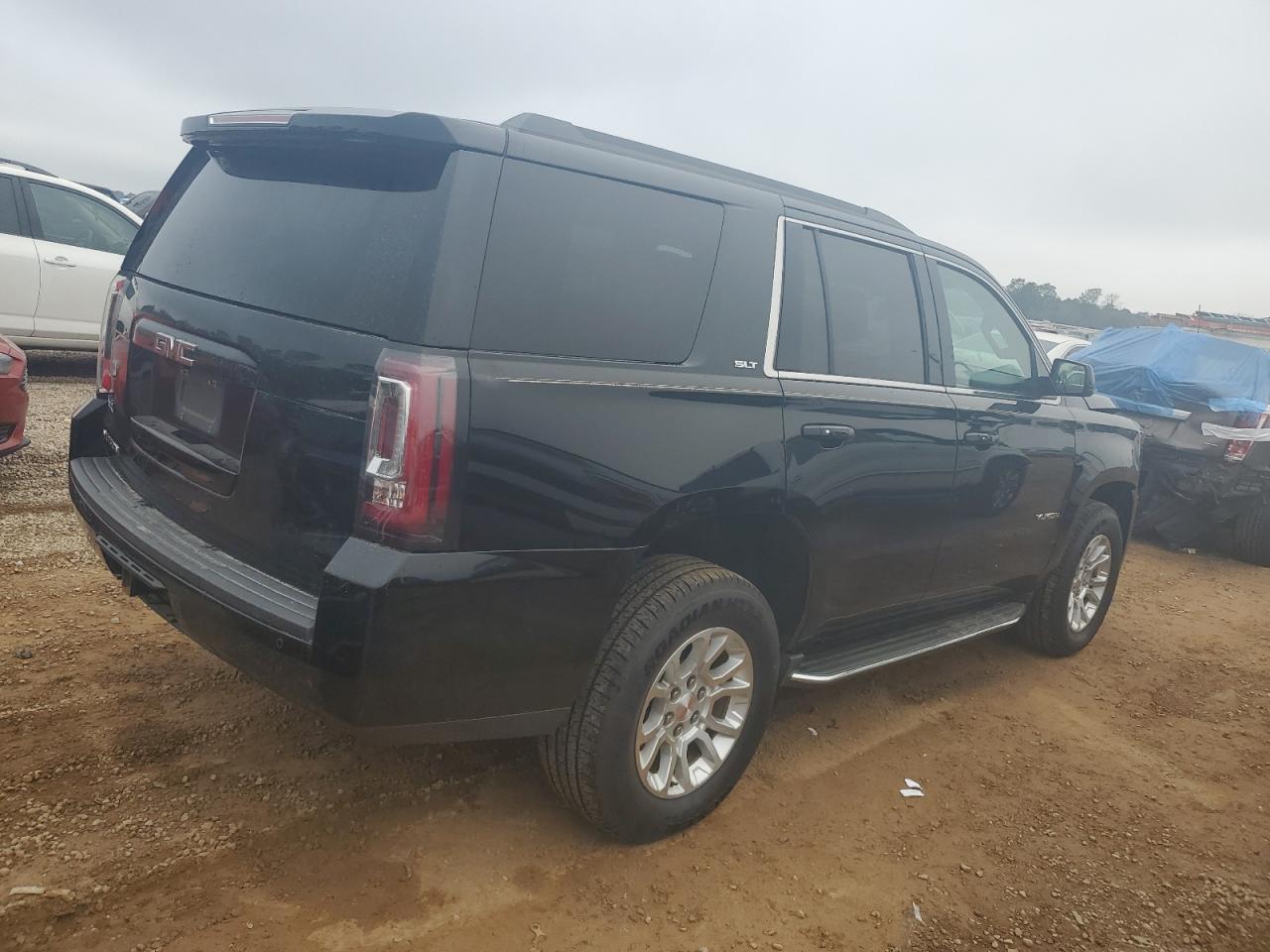 2017 GMC Yukon VIN 1GKS1BKC9HR130749 Copart auction photo, front end damage thumbnail 3