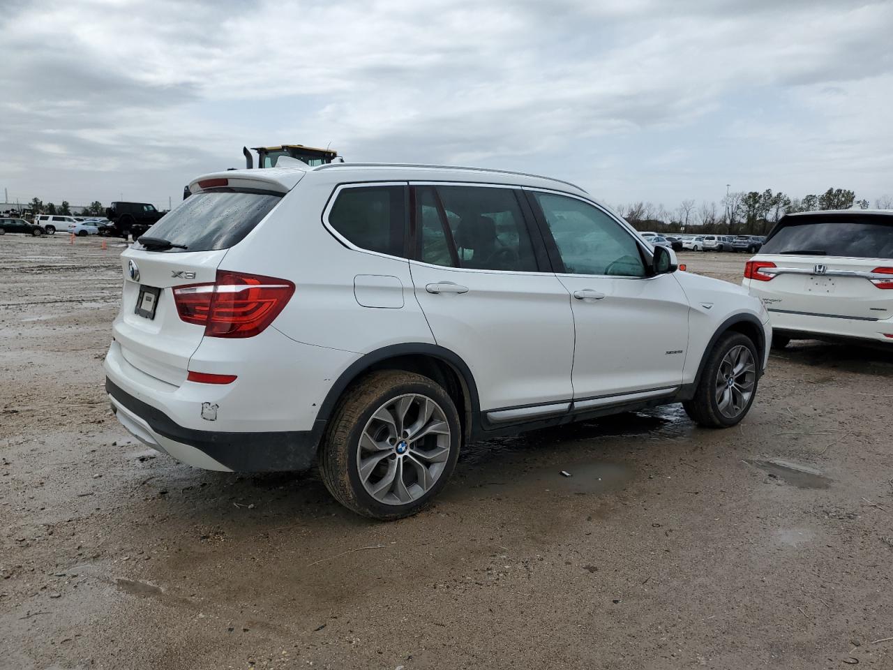 2016 BMW X3 VIN 5UXWX9C58G0D70674 Copart auction photo, normal wear / minor dent/scratches damage thumbnail 3