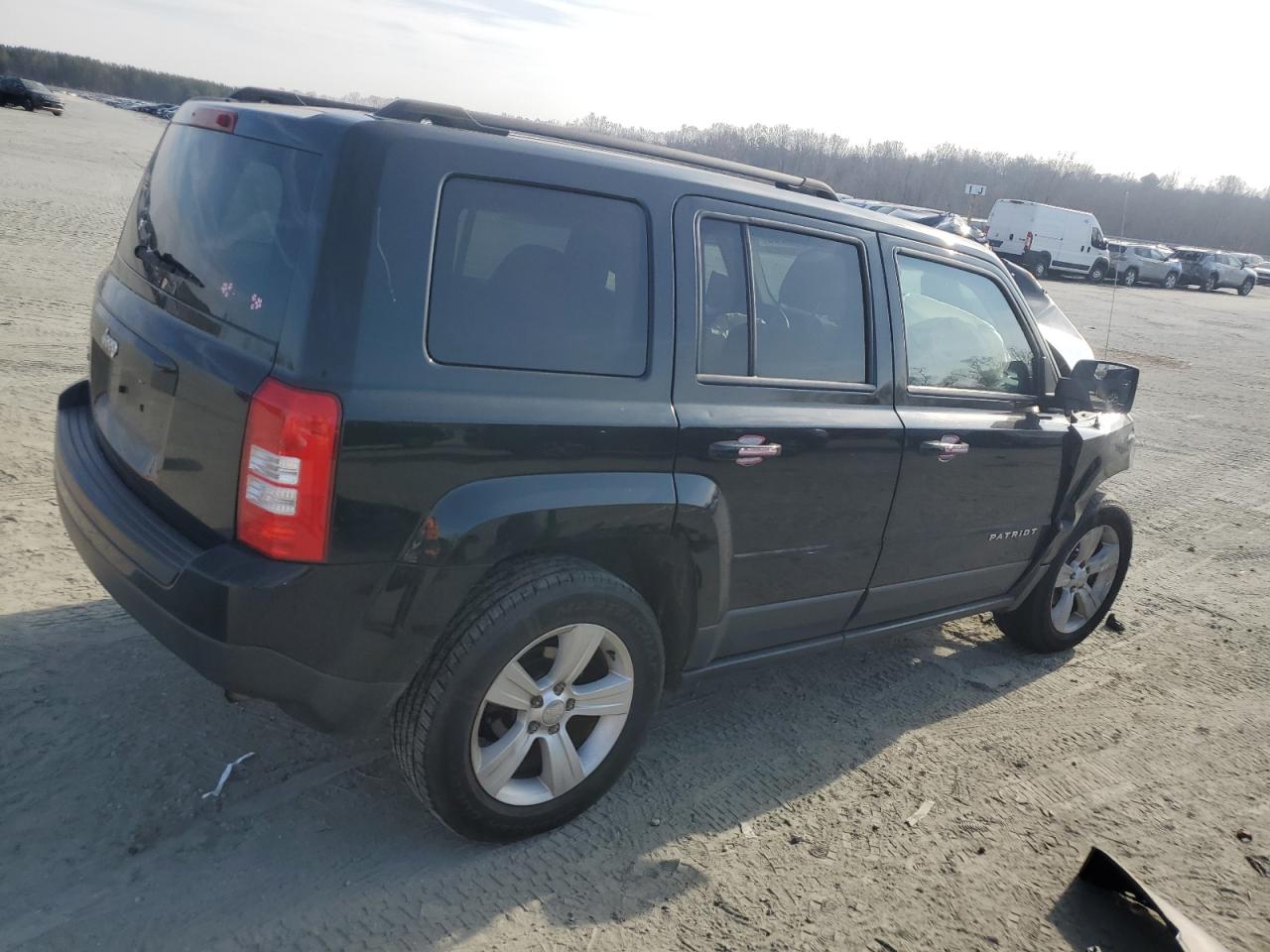 2013 Jeep Liberty (Patriot) VIN 1C4NJRBB1DD212149 Copart auction photo, front end damage thumbnail 3