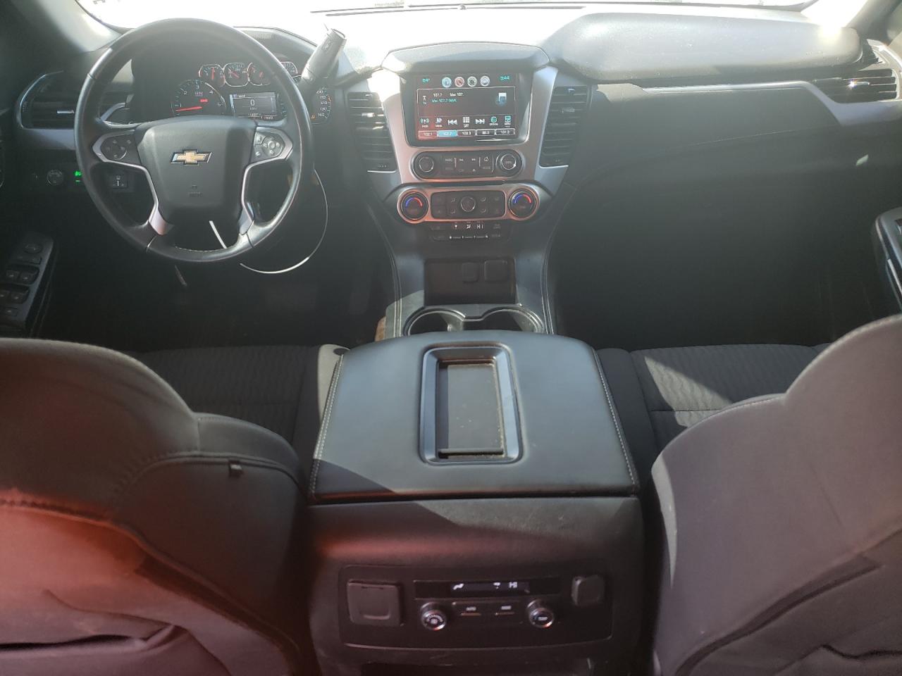 2019 Chevrolet Suburban VIN 1GNSCGKC7KR182351 Copart auction photo, side / front end damage thumbnail 8