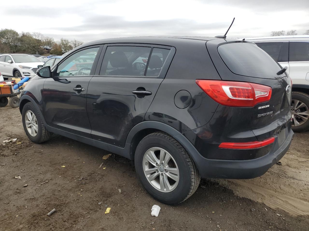 2012 KIA Sportage VIN KNDPB3A21C7187559 Copart auction photo, rear end damage thumbnail 2