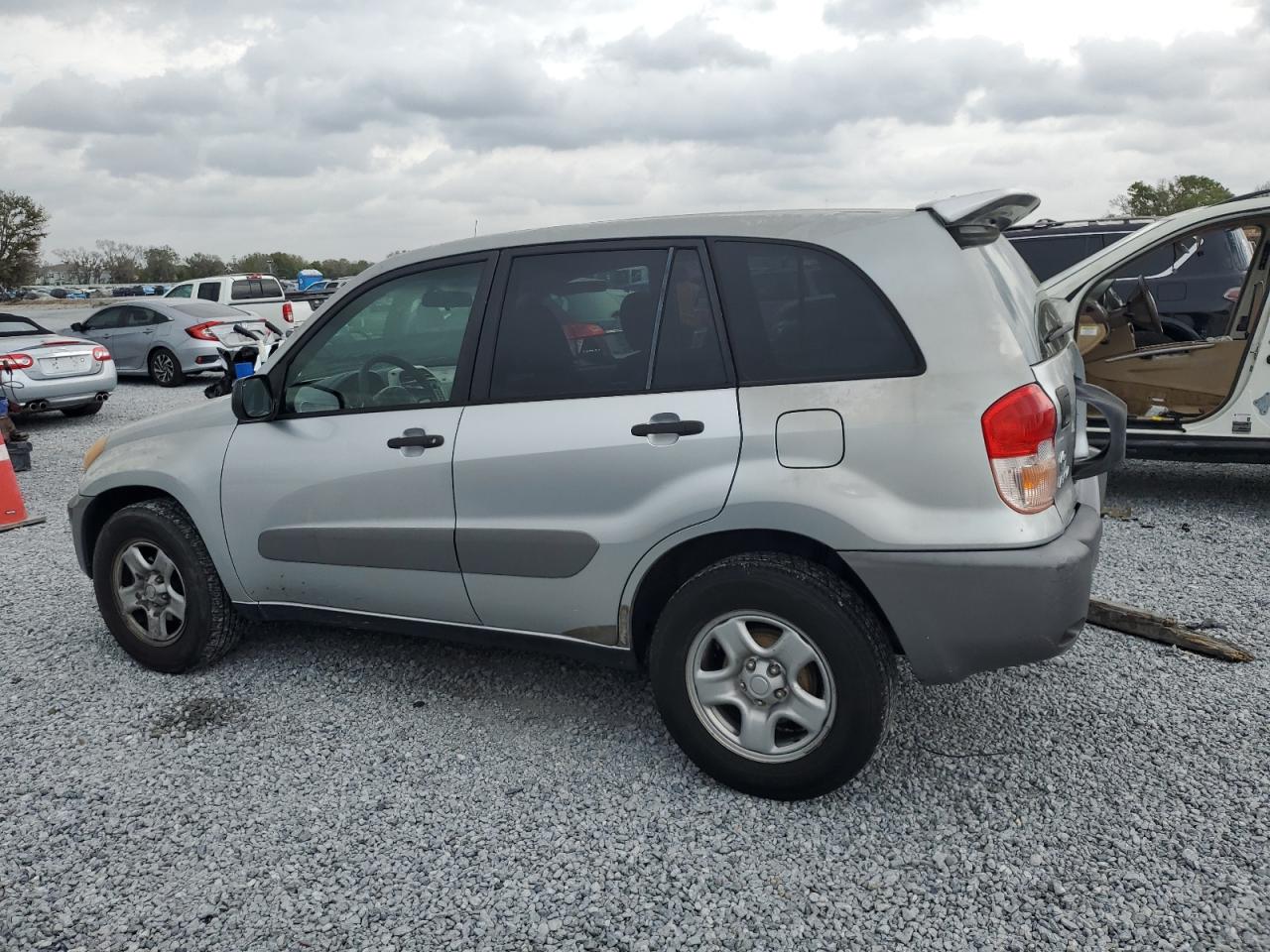 2002 Toyota RAV 4 VIN JTEGH20V326005493 Copart auction photo, normal wear damage thumbnail 2