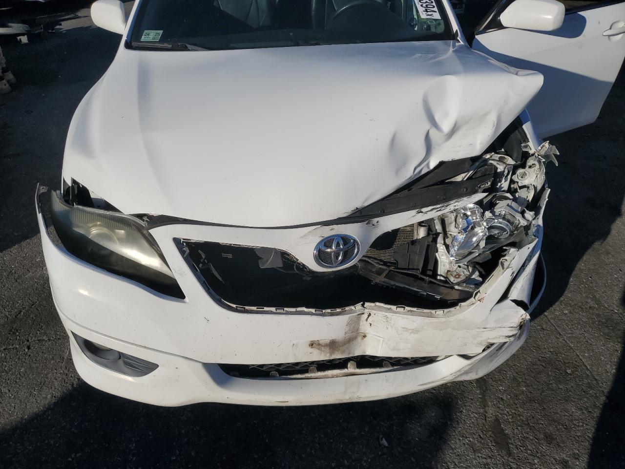 2011 Toyota Camry VIN 4T1BK3EK2BU617521 Copart auction photo, front end damage thumbnail 11