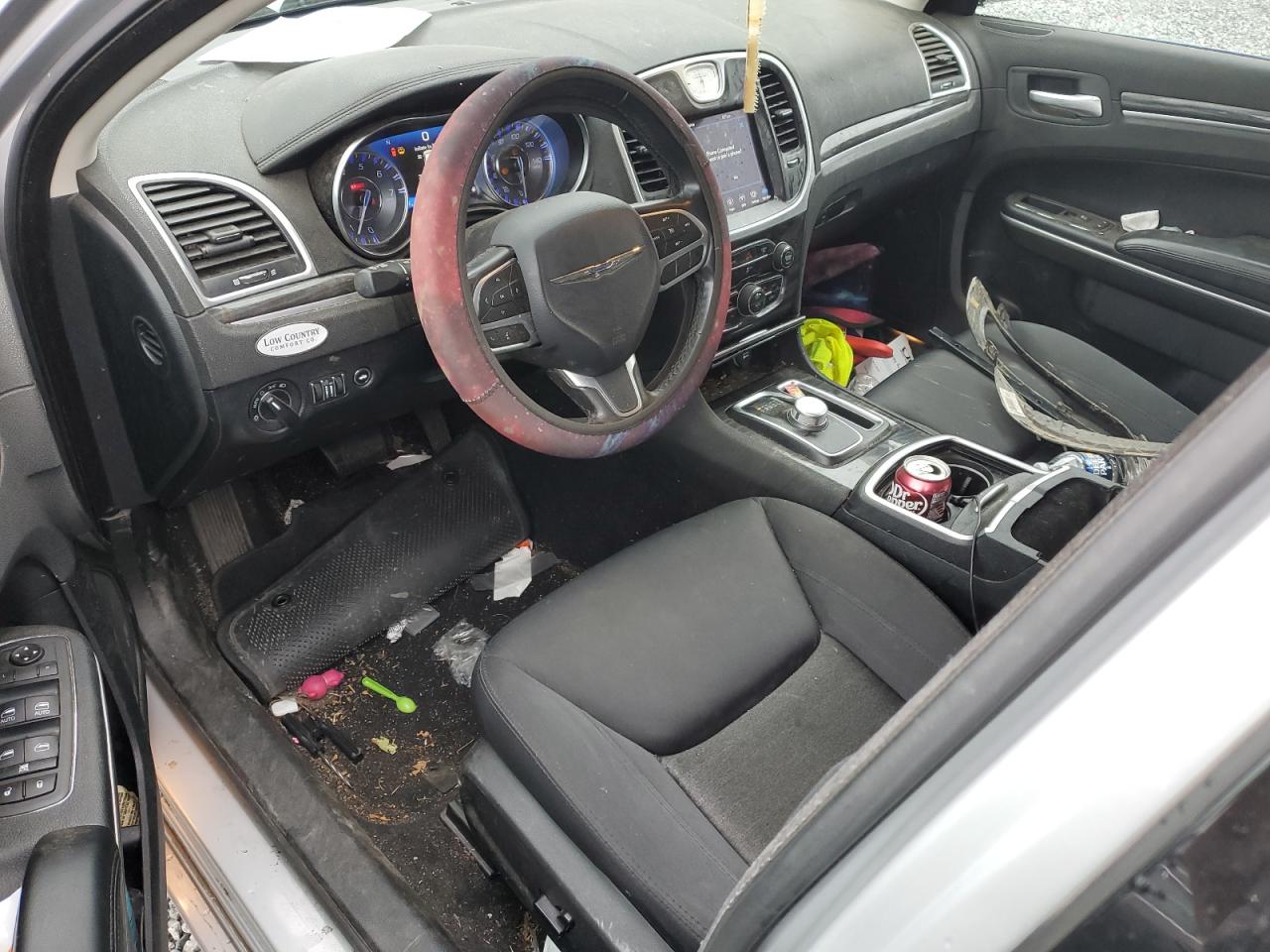 2020 Chrysler 300 VIN 2C3CCAAG5LH212581 Copart auction photo, all over damage thumbnail 8