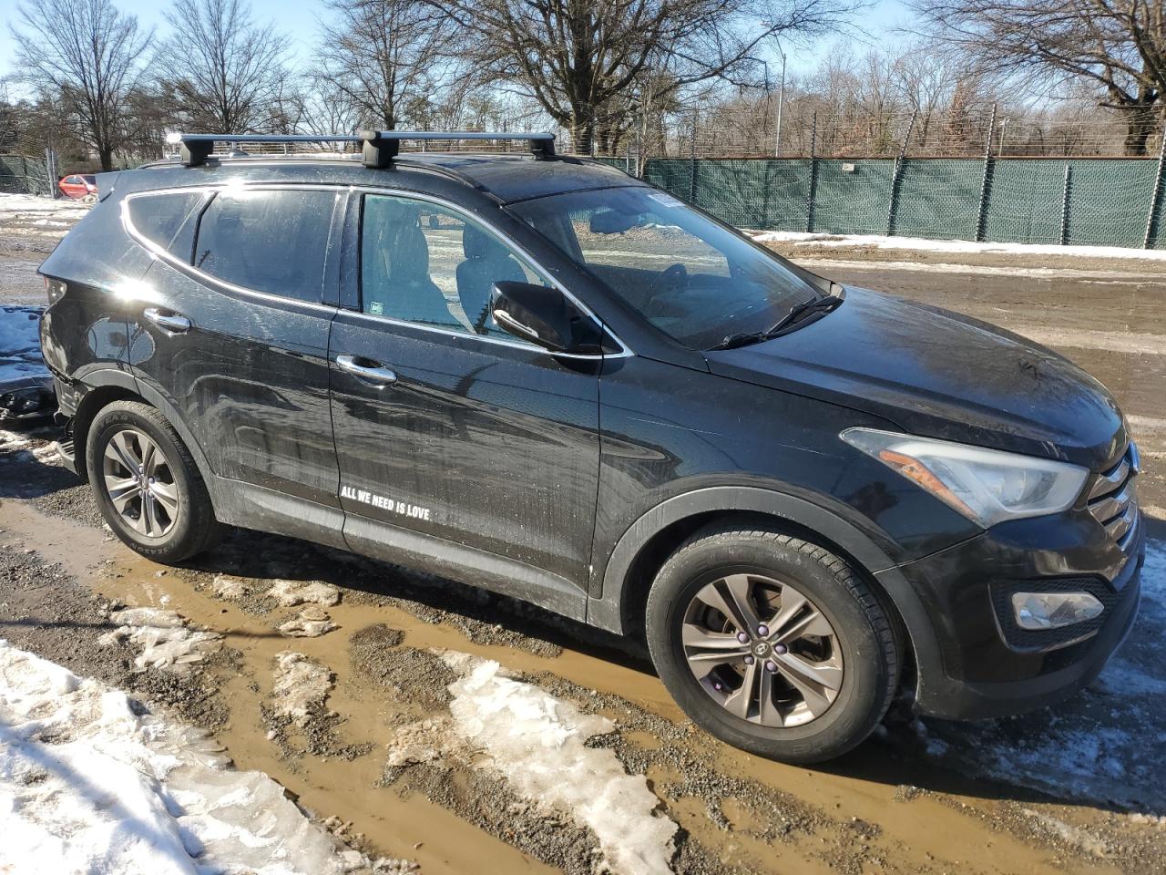 2015 Hyundai Santa Fe VIN 5XYZU3LBXFG264601 Copart auction photo, all over / minor dent/scratches damage thumbnail 4