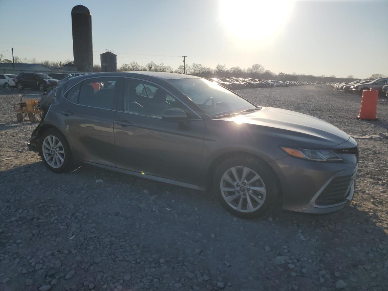 2022 Toyota Camry VIN 4T1C11AK1NU640147 Copart auction photo, rear end / minor dent/scratches damage thumbnail 4