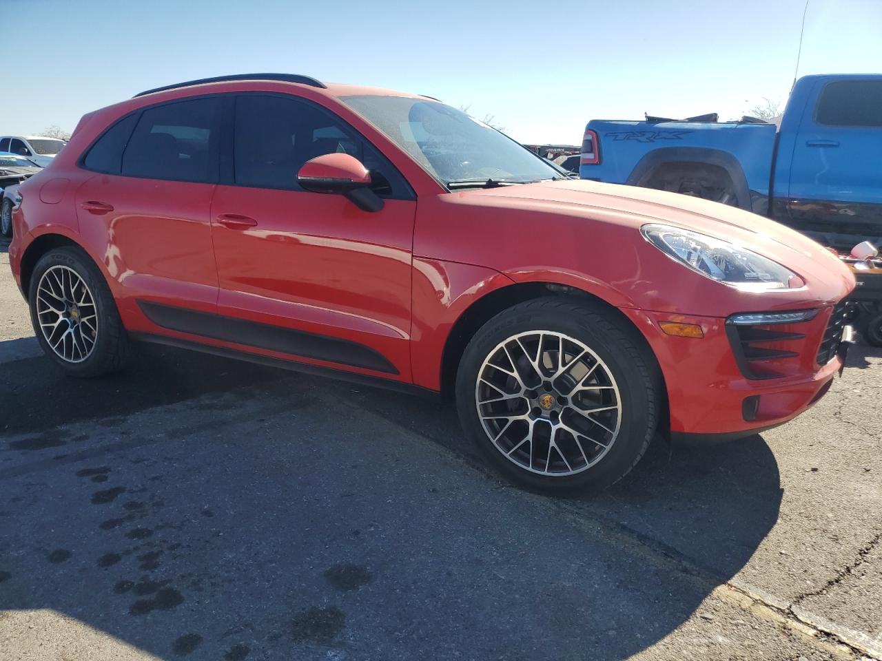 2018 Porsche Macan VIN WP1AA2A52JLB20145 Copart auction photo, undercarriage / mechanical damage thumbnail 4