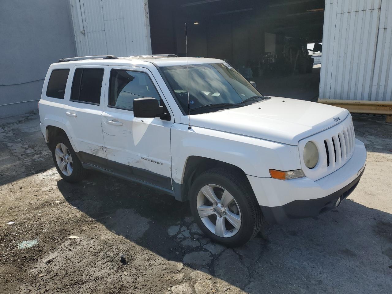 2011 Jeep Liberty (Patriot) VIN 1J4NF4GB9BD211965 Copart auction photo, side damage thumbnail 4