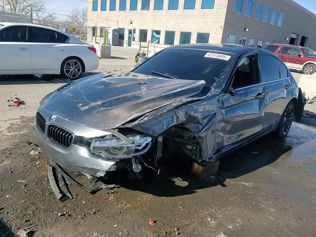 2018 BMW 3er VIN WBA8D9G57JNU68855 Copart auction photo, rollover damage thumbnail 14