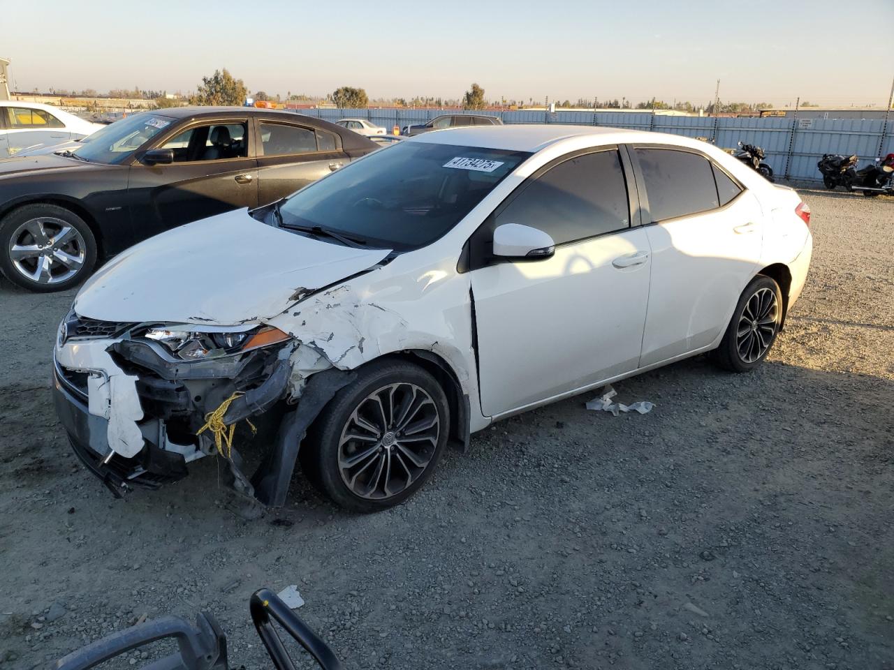 2016 Toyota Corolla VIN 5YFBURHE1GP568369
