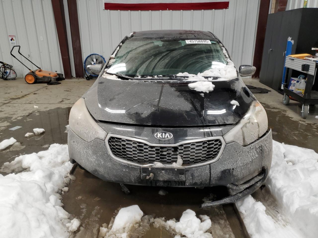 2015 KIA Forte VIN KNAFK4A63F5406295 Copart auction photo, front end damage thumbnail 5