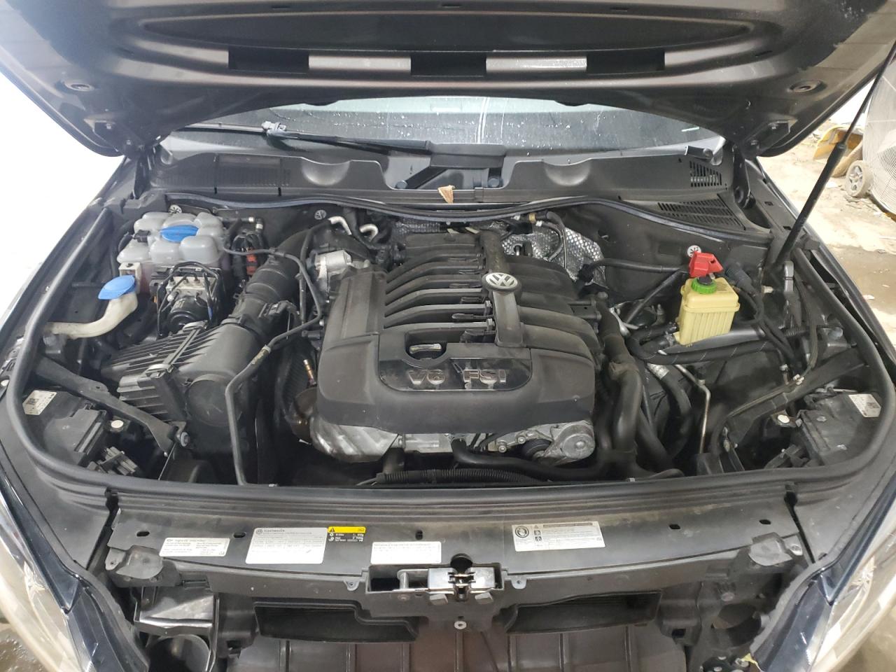 2017 Volkswagen Touareg VIN WVGGF7BP0HD004307 Copart auction photo, front end / side damage thumbnail 12