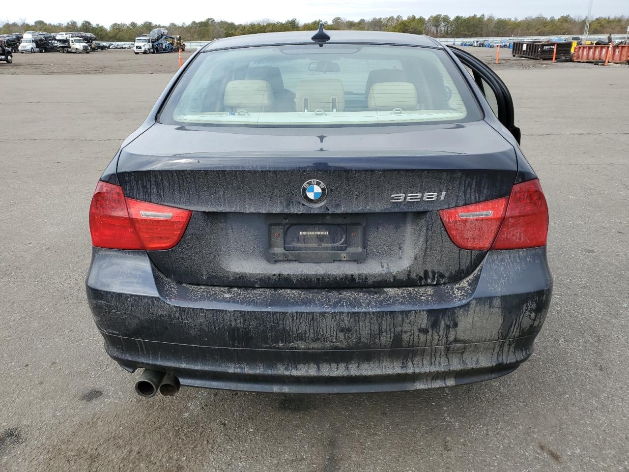 2009 BMW 3er VIN WBAPK53579A511948 Copart auction photo, side / minor dent/scratches damage thumbnail 6