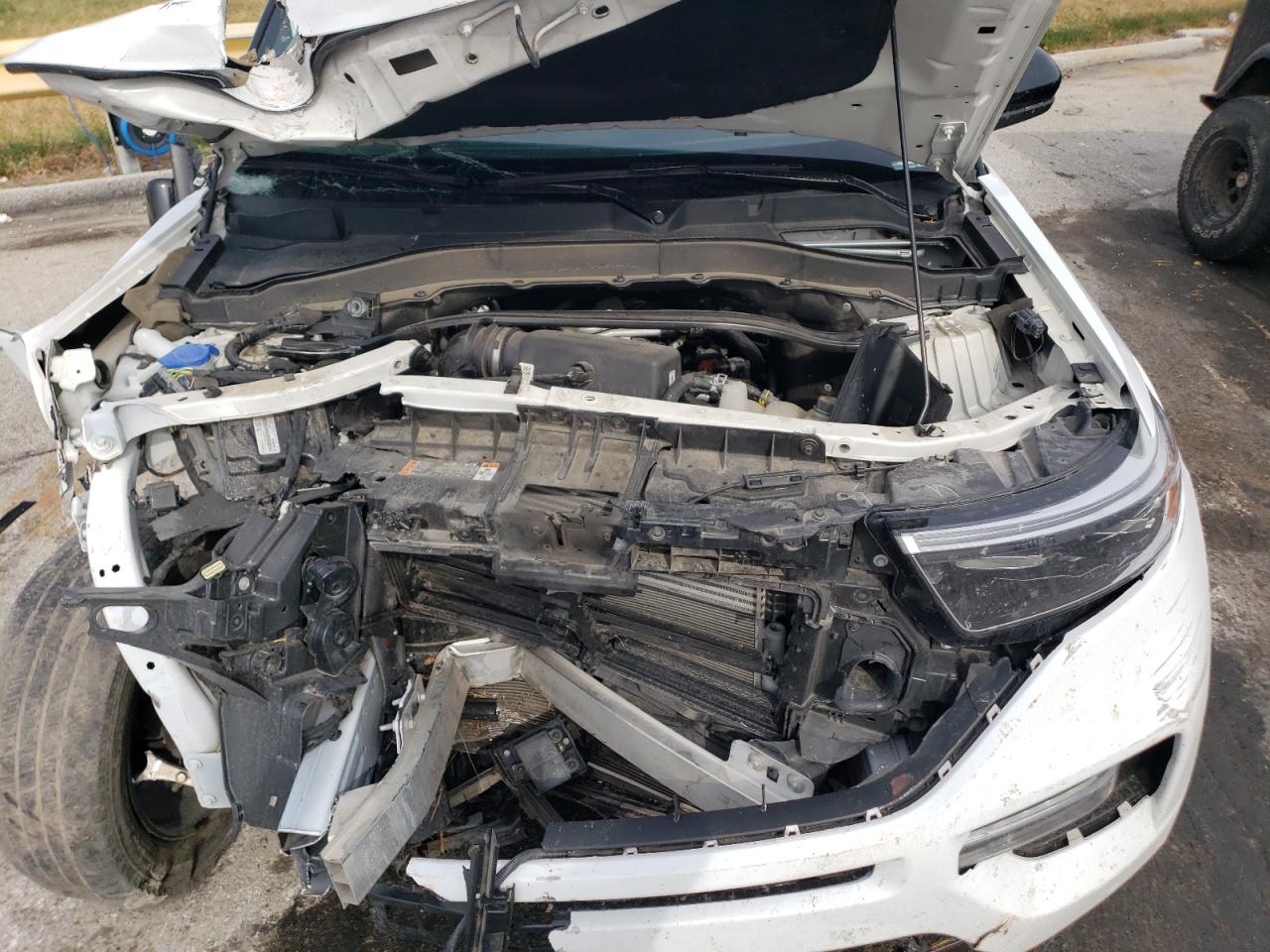 2022 Ford Explorer VIN 1FMSK8FH3NGB18861 Copart auction photo, front end damage thumbnail 12