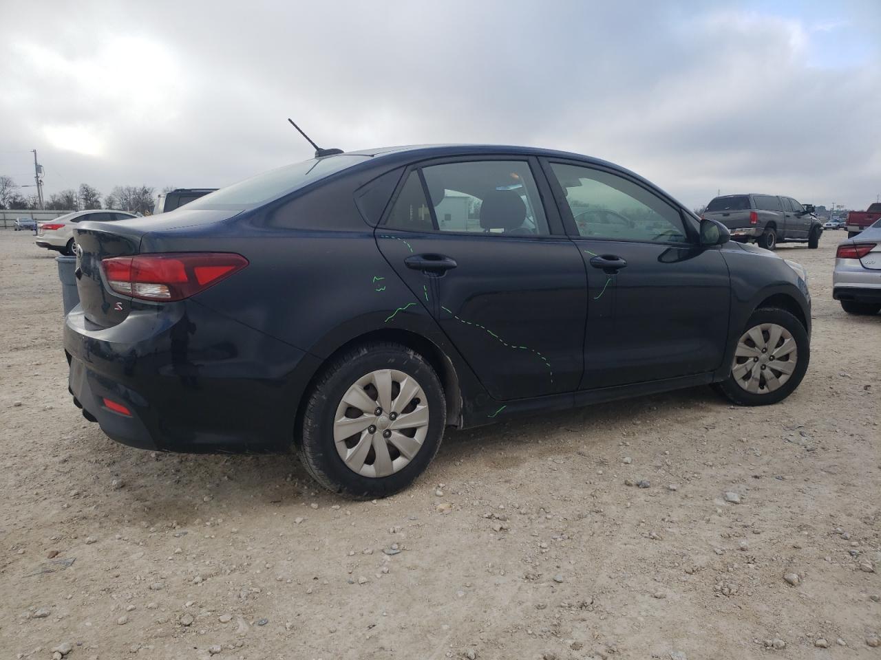 2018 KIA Rio VIN 3KPA24ABXJE047292 Copart auction photo, rear end / minor dent/scratches damage thumbnail 3