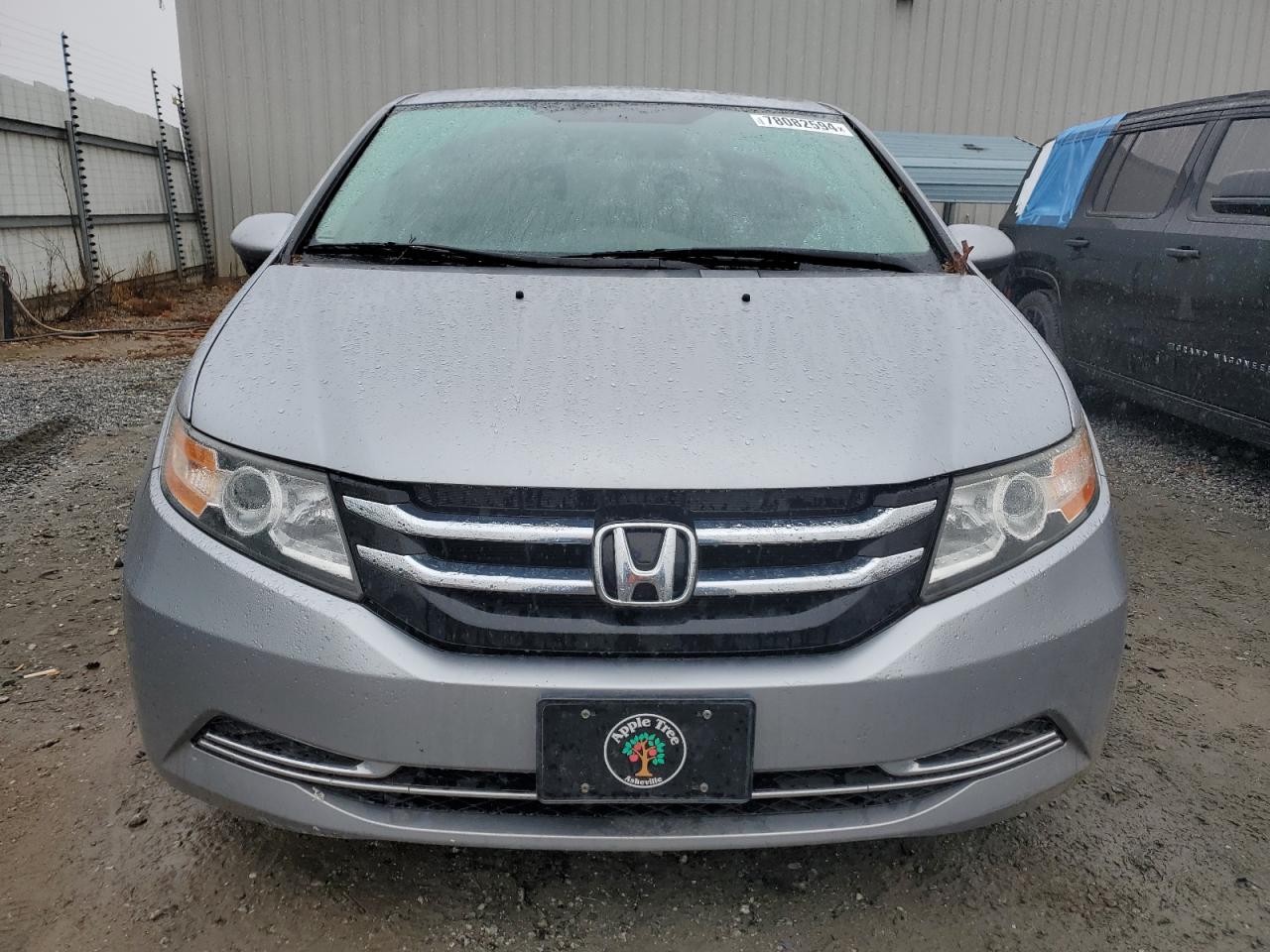2016 Honda Odyssey VIN 5FNRL5H32GB158992 Copart auction photo, minor dent/scratches damage thumbnail 5