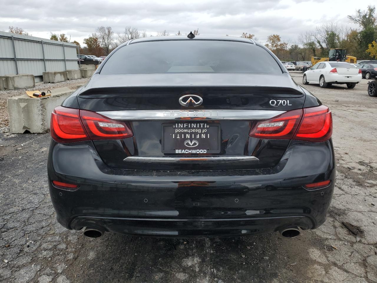 2018 Infiniti Q70 VIN JN1BY1PP0JM330583 Copart auction photo, front end / rear end damage thumbnail 6