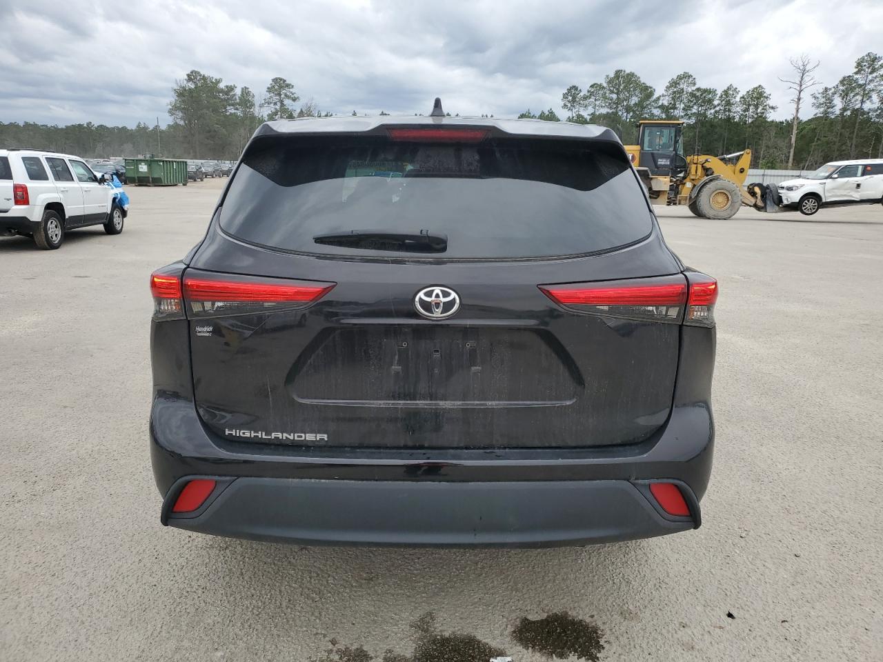 2021 Toyota Highlander VIN 5TDCZRAH2MS061719 Copart auction photo, front end damage thumbnail 6
