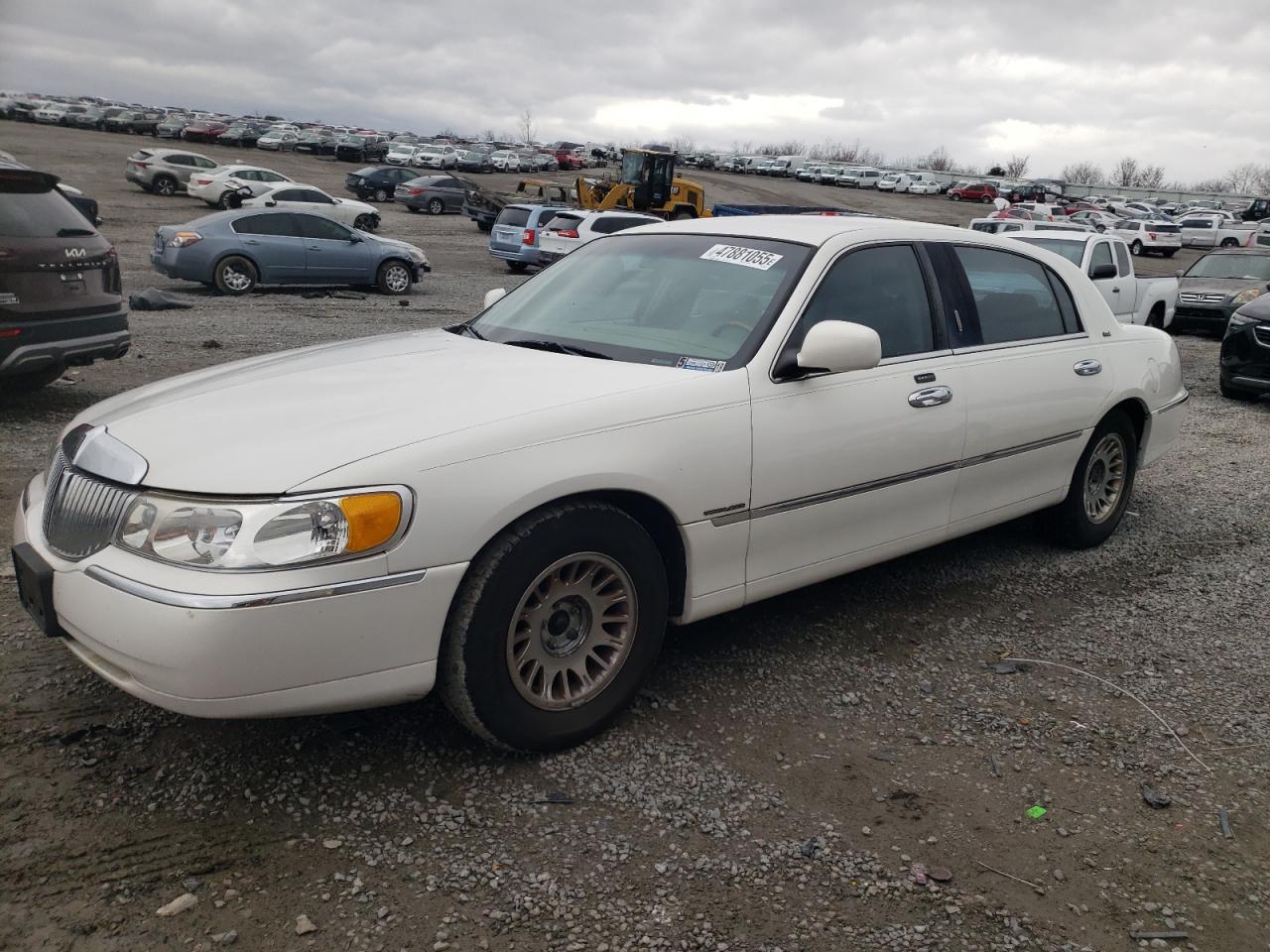 2001 Lincoln Town Car VIN 1LNHM85W11Y610538