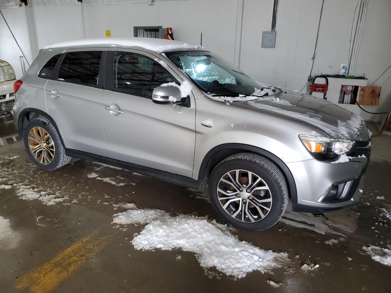 2018 Mitsubishi Outlander VIN JA4AP3AW4JU013648 Copart auction photo, normal wear damage thumbnail 4