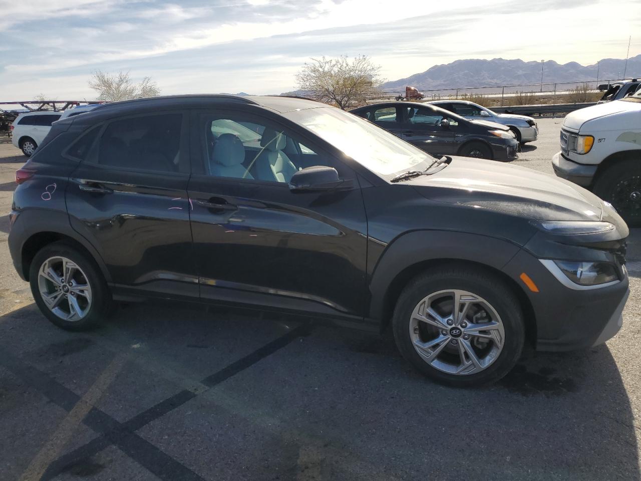 2022 Hyundai Kona VIN KM8K6CAB3NU786512 Copart auction photo, minor dent/scratches damage thumbnail 4