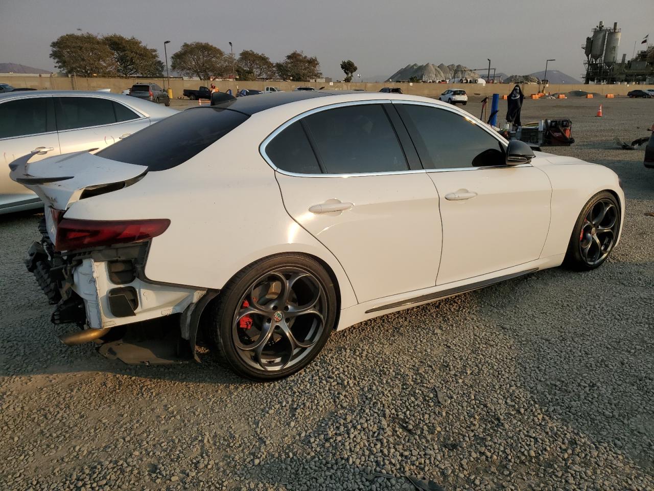 2021 Alfa Romeo Giulia VIN ZARFAMBN7M7640412 Copart auction photo, rear end damage thumbnail 3