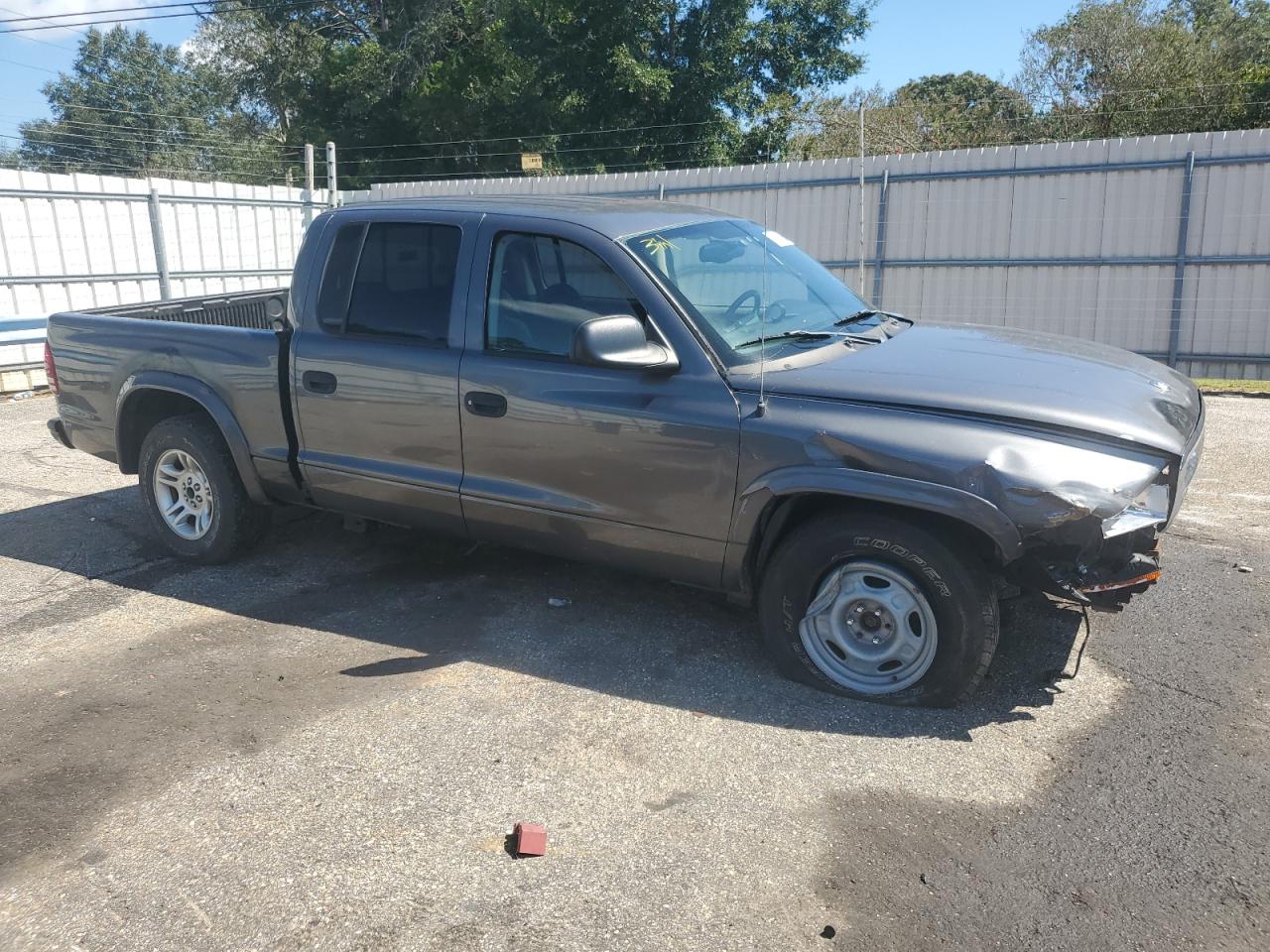 2003 Dodge Dakota VIN 1D7HL38N43S184708 Copart auction photo, front end damage thumbnail 4