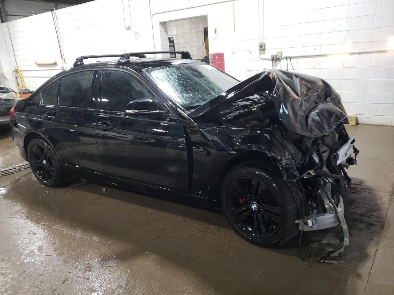 2016 BMW 3er VIN WBA8E3C58GK501128 Copart auction photo, front end damage thumbnail 4