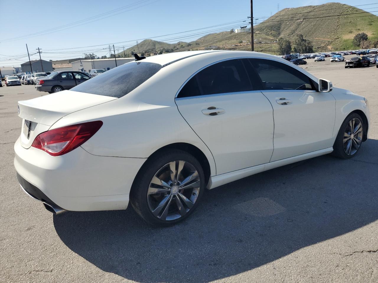 2015 Mercedes-Benz CLA-klasse VIN WDDSJ4EB5FN188748 Copart auction photo, rear end damage thumbnail 3