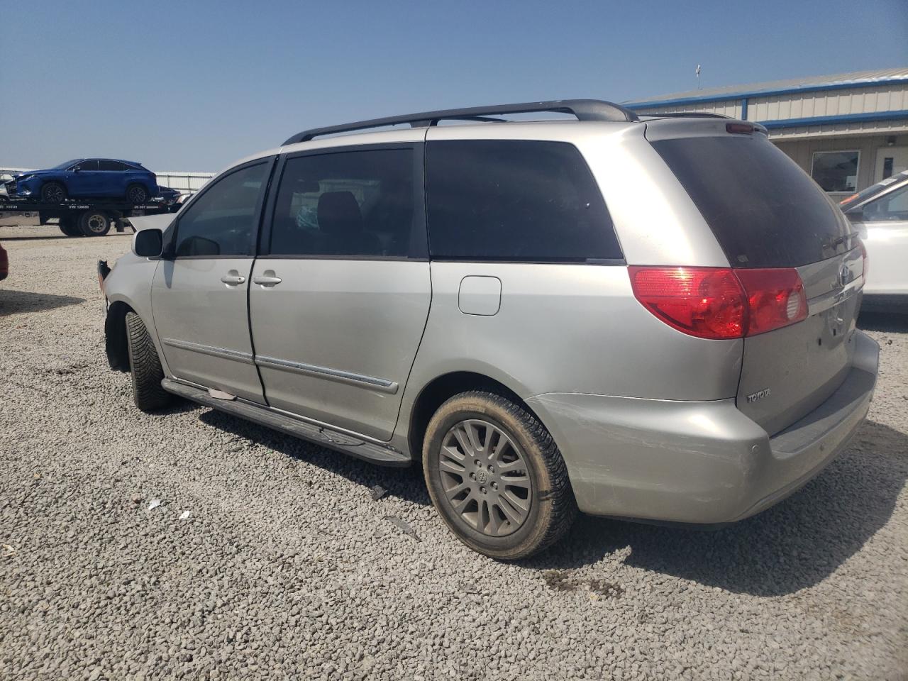 2009 Toyota Sienna VIN 5TDBK22C99S026855 Copart auction photo, rear end damage thumbnail 2