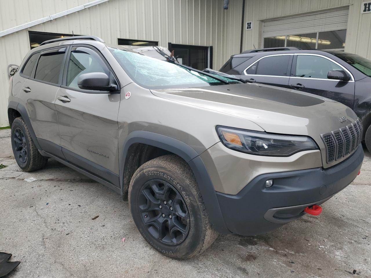 2020 Jeep Cherokee VIN 1C4PJMBX9LD614121 Copart auction photo, top/roof / side damage thumbnail 4