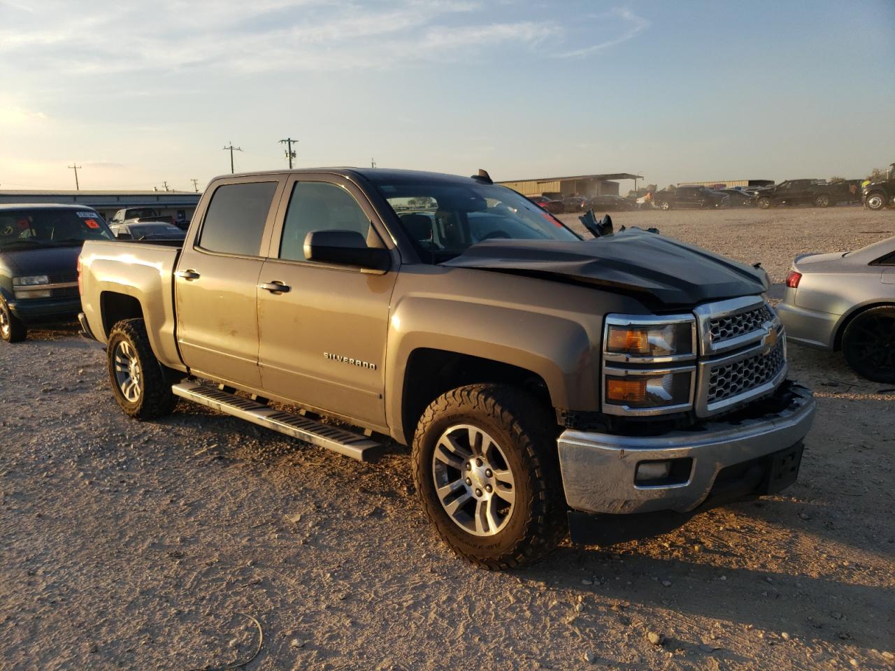 2015 Chevrolet Silverado VIN 3GCPCREC2FG498574 Copart auction photo, front end / side damage thumbnail 4