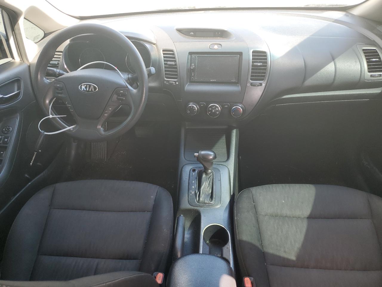 2016 KIA Forte VIN KNAFK4A65G5572349 Copart auction photo, front end damage thumbnail 8