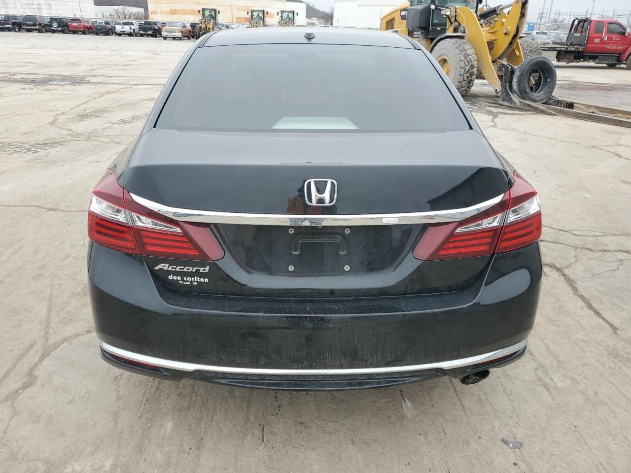 2017 Honda Accord VIN 1HGCR2F7XHA301823 Copart auction photo, front end damage thumbnail 6