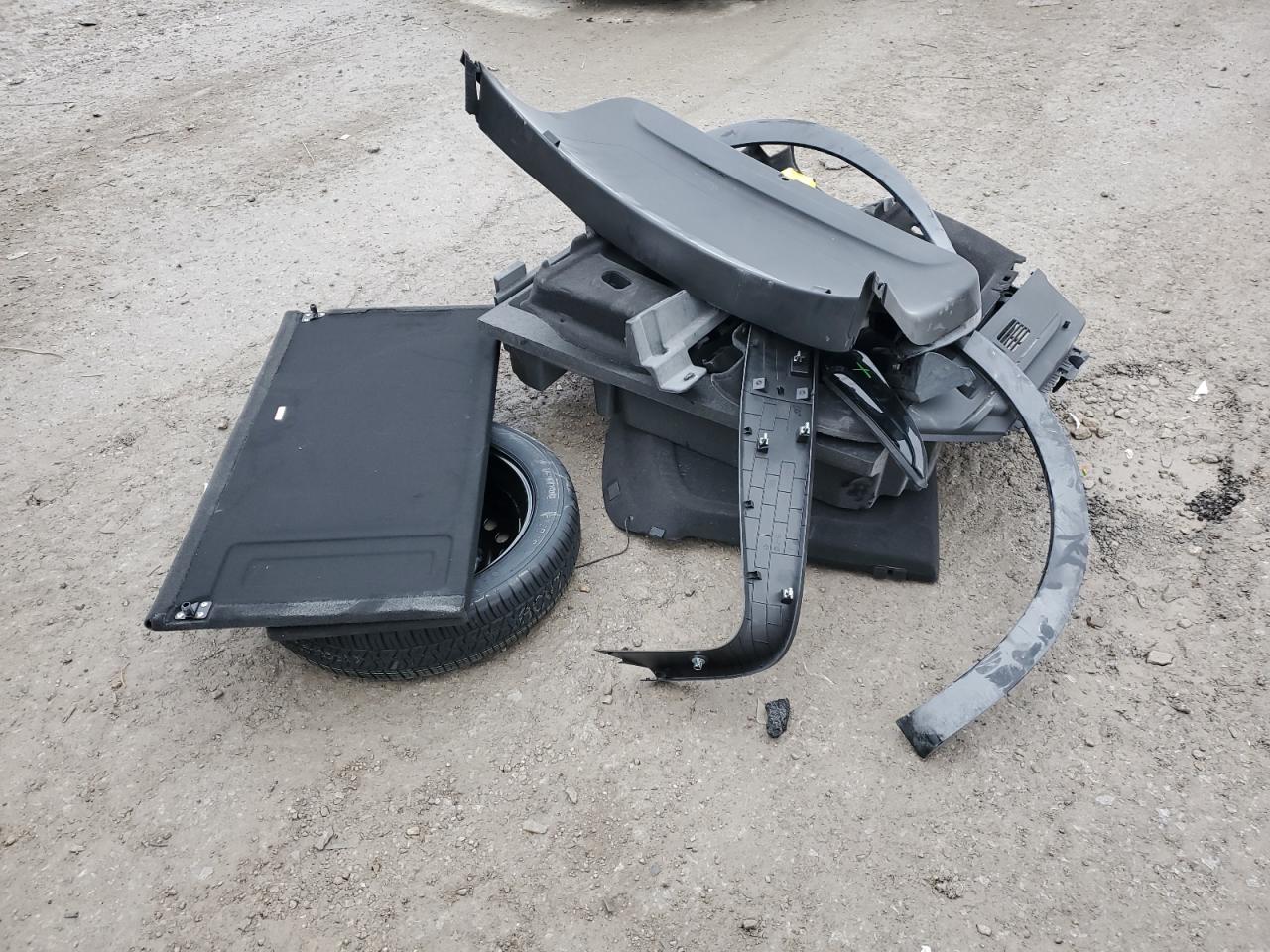 2021 Buick Envision VIN LRBAZLR46MD100165 Copart auction photo, rear end / minor dent/scratches damage thumbnail 13