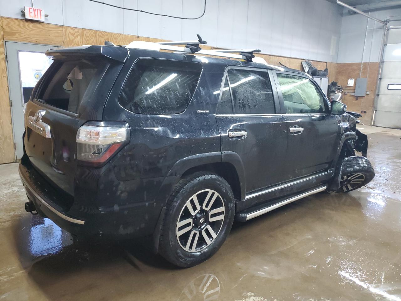2016 Toyota 4Runner VIN JTEBU5JR3G5384839 Copart auction photo, front end / undercarriage damage thumbnail 3