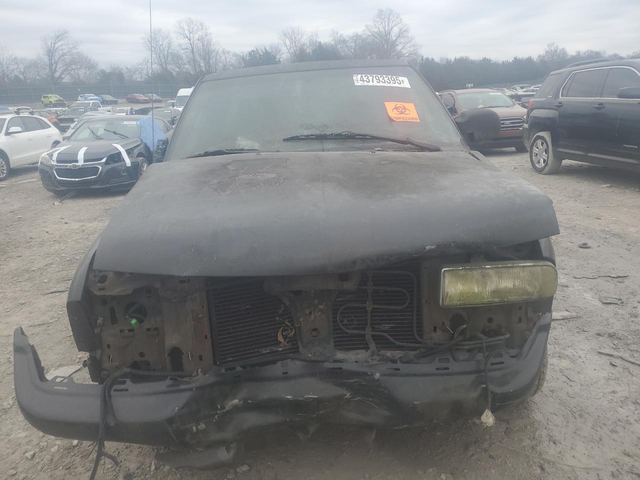 2001 Chevrolet S-10 Pickup VIN 1GCCS195118190521 Copart auction photo, front end / water/flood damage thumbnail 5