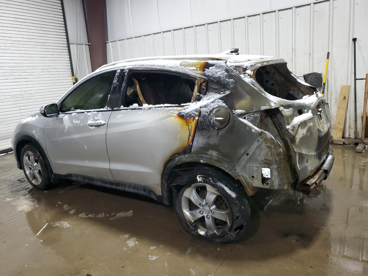 2016 Honda HR-V VIN 3CZRU6H78GM727713 Copart auction photo, burn damage thumbnail 2