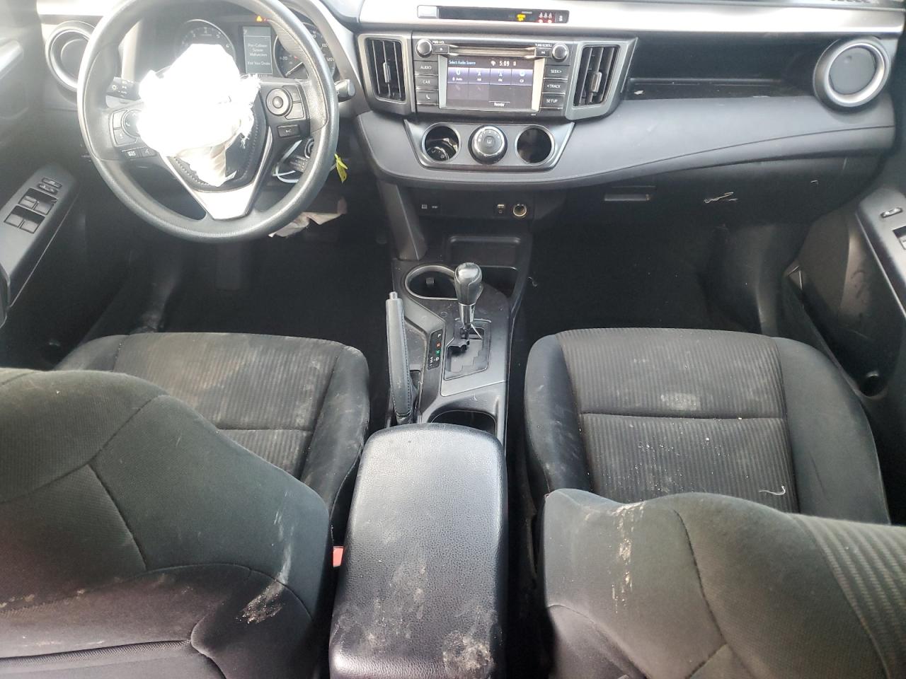 2017 Toyota RAV 4 VIN JTMZFREV1HJ122824 Copart auction photo, front end / minor dent/scratches damage thumbnail 8