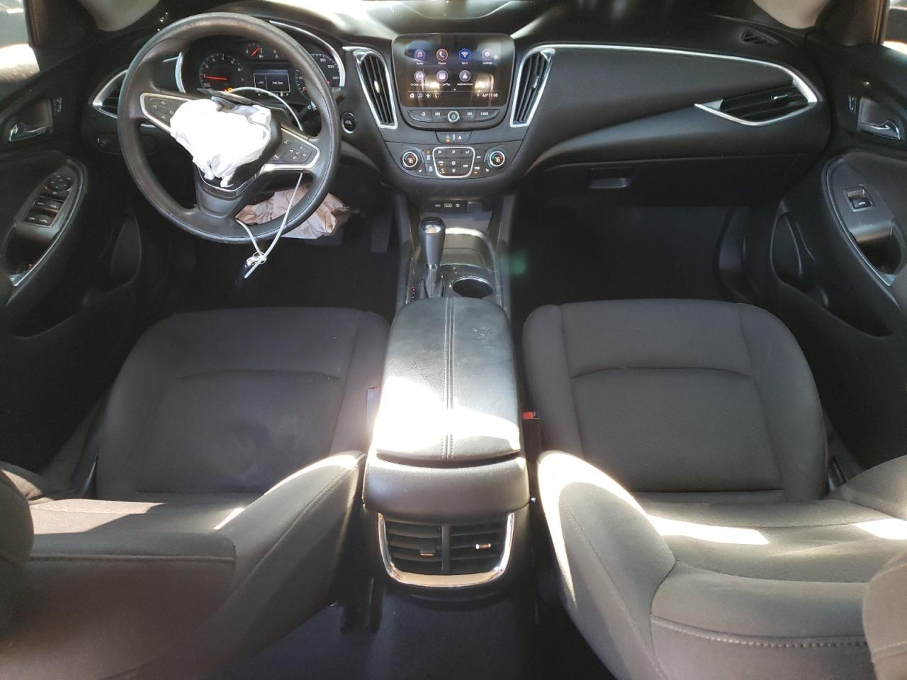 2020 Chevrolet Malibu VIN 1G1ZD5ST8LF067469 Copart auction photo, front end / side damage thumbnail 8