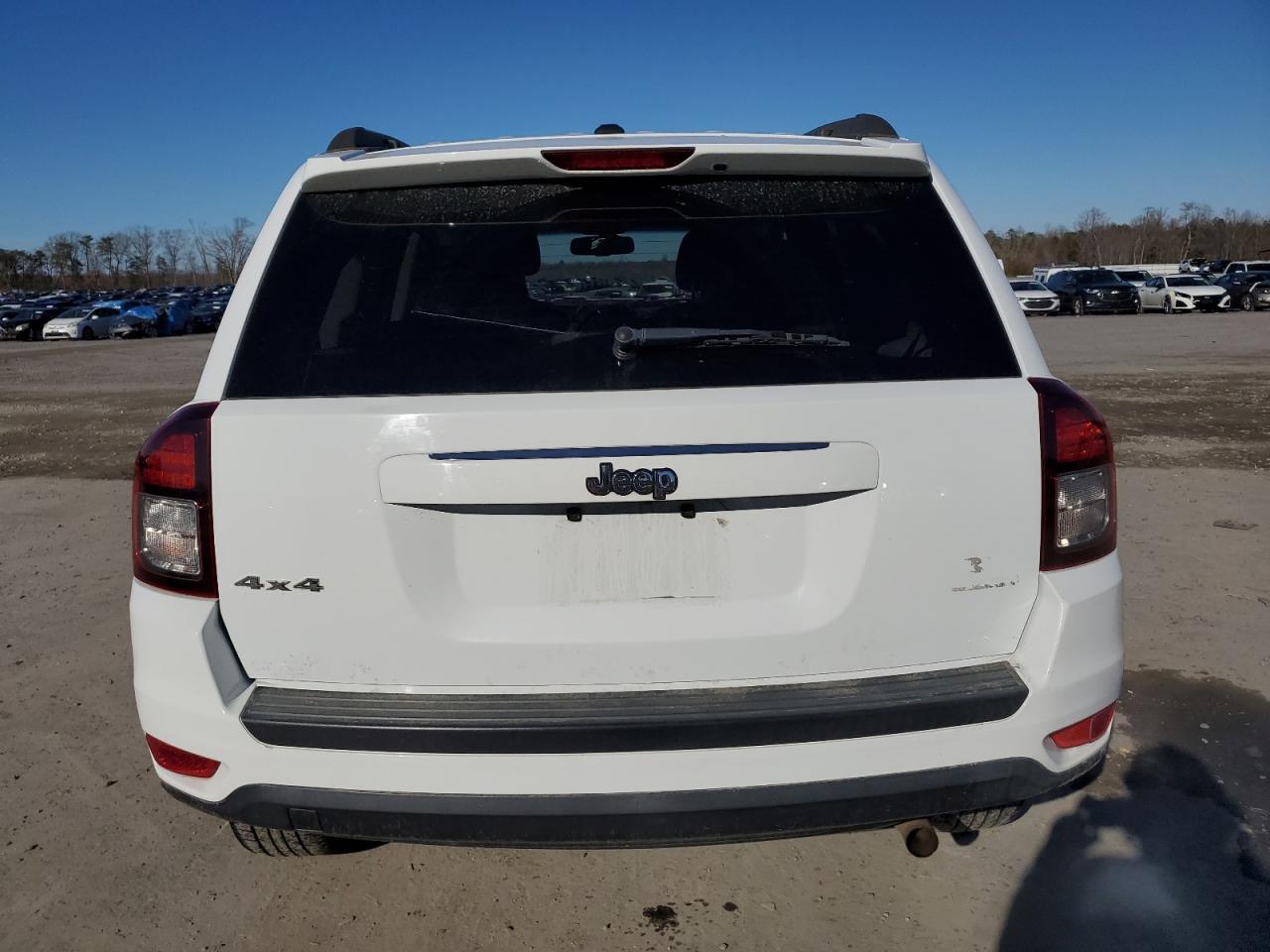 2015 Jeep Compass VIN 1C4NJDEB1FD257805 Copart auction photo, front end damage thumbnail 6