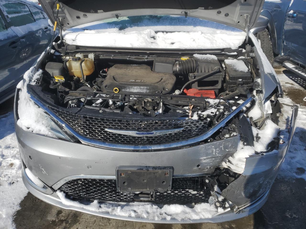 2017 Chrysler Pacifica VIN 2C4RC1EG1HR584629 Copart auction photo, front end / rear end damage thumbnail 12