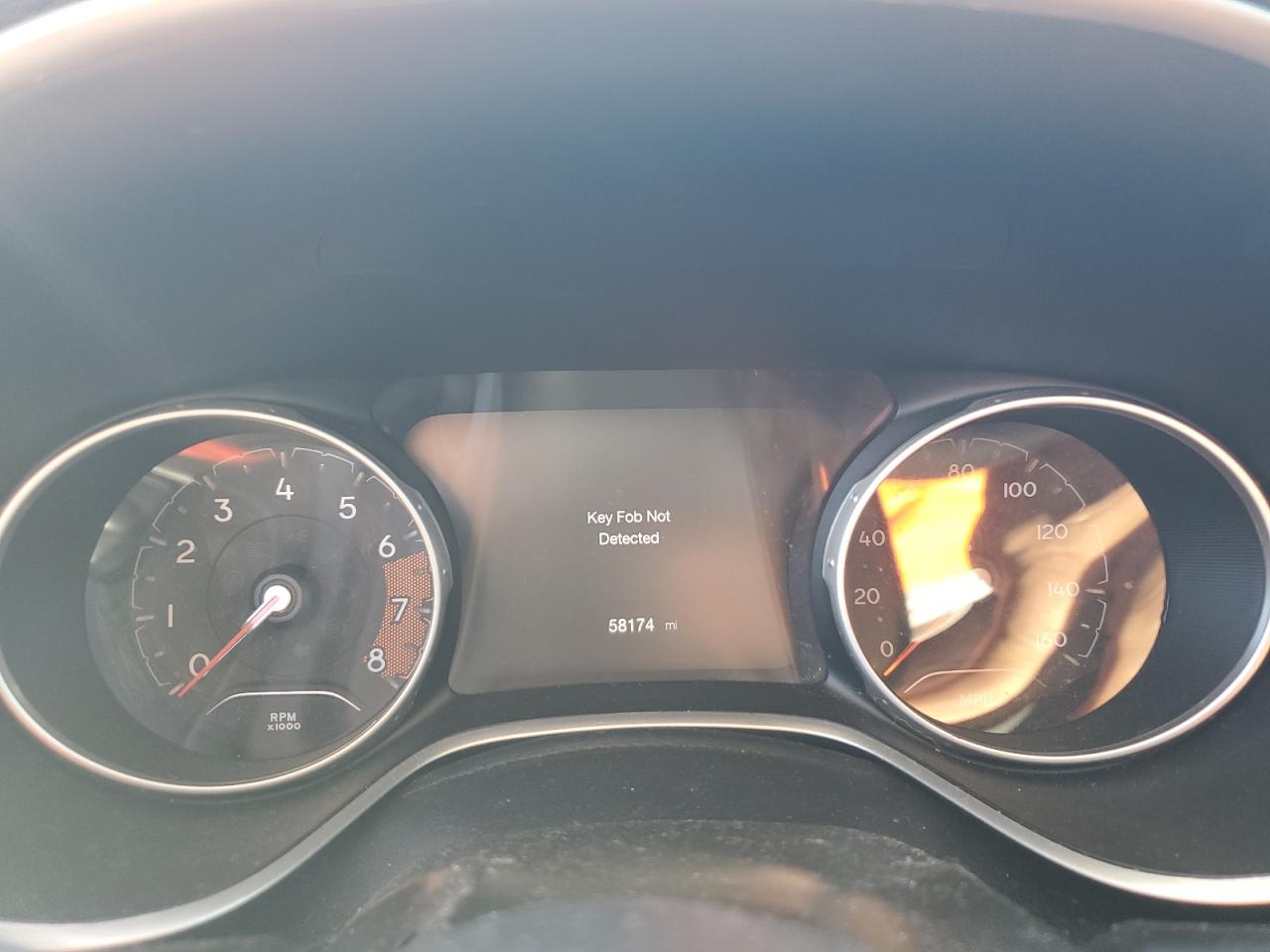2019 Jeep Compass VIN 3C4NJCAB0KT614640 Copart auction photo, rear end / side damage thumbnail 9